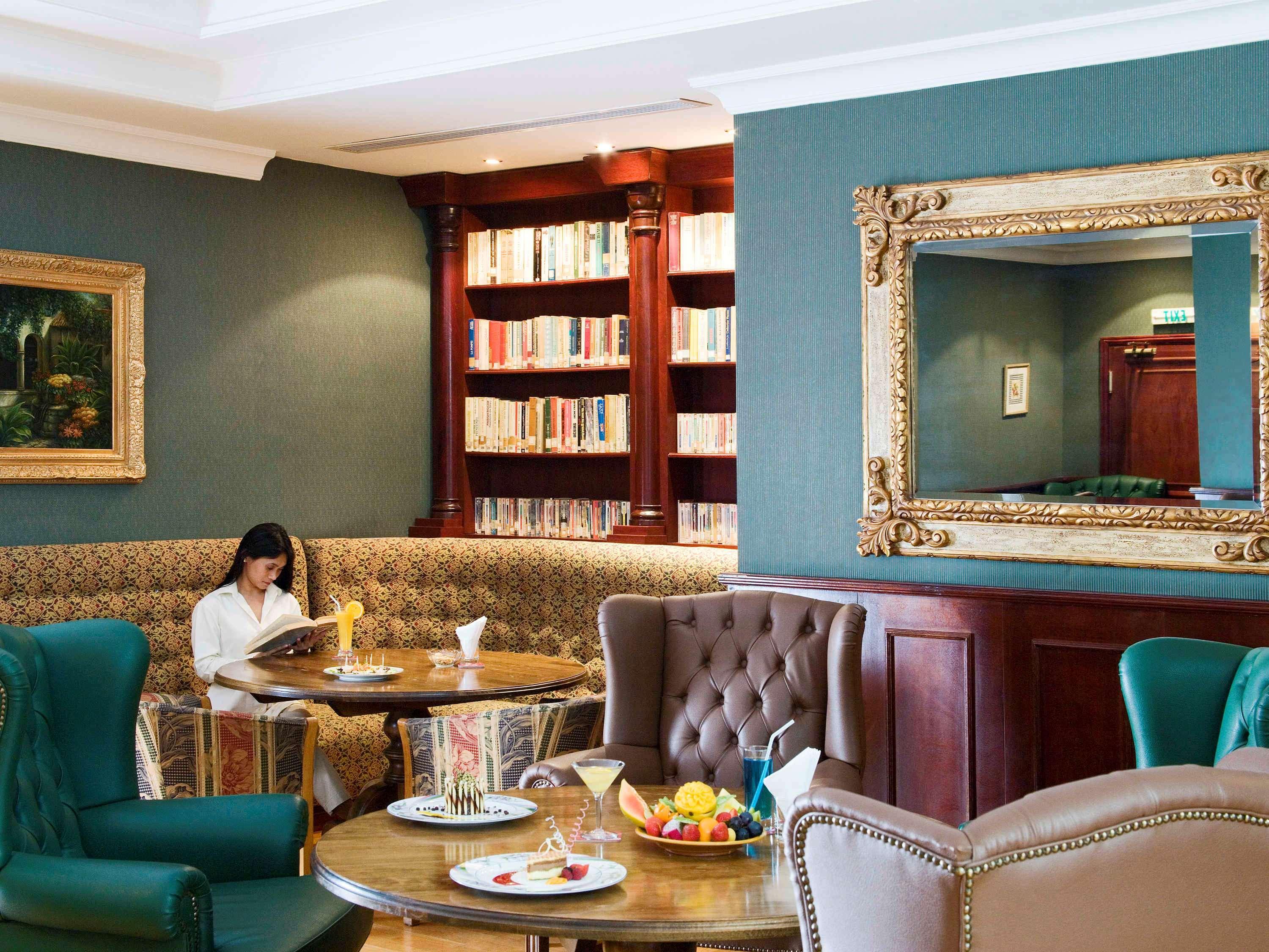 Treffen House - Souq Waqif And Next To Msheireb Metro Station 4*